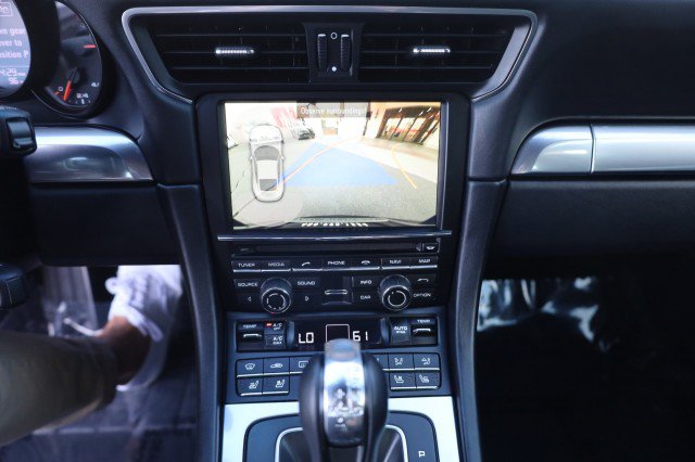 Used 2015 Porsche 911 Carrera 4 AWD/4WD image 37