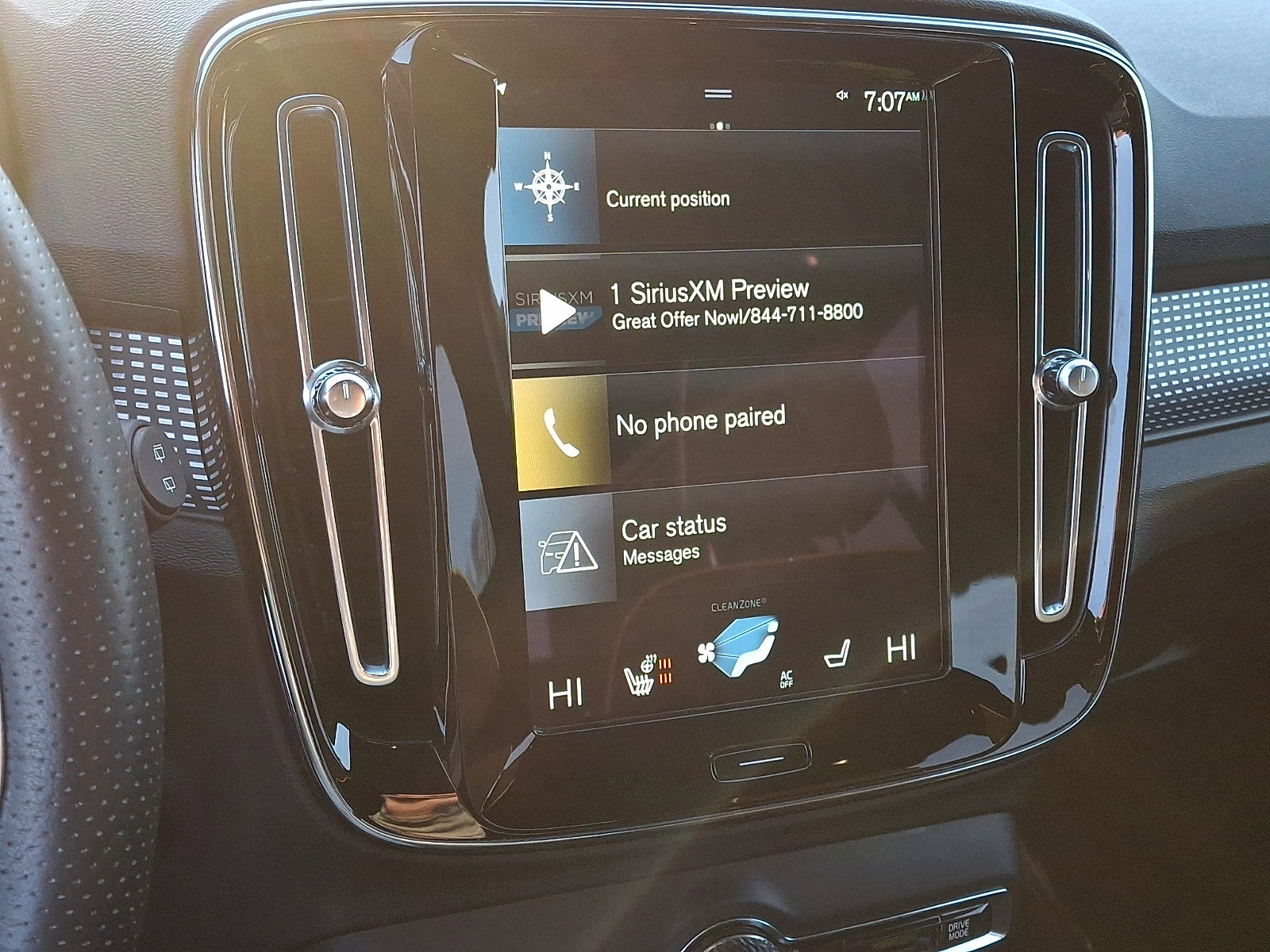 Used 2021 Volvo XC40 T5 R-Design w/ Climate Package image 24