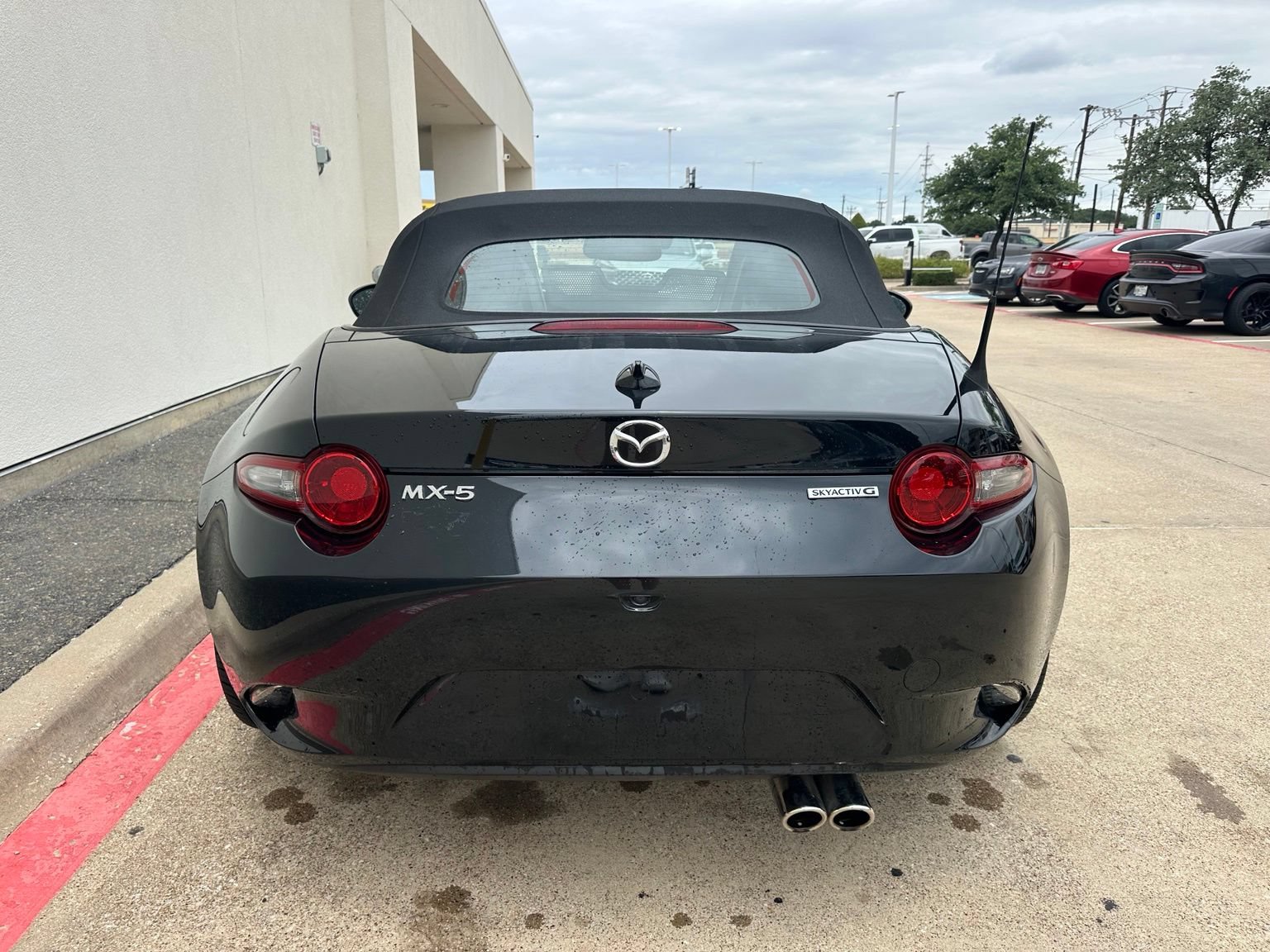 Used 2023 MAZDA MX-5 Miata Grand Touring RWD image 4