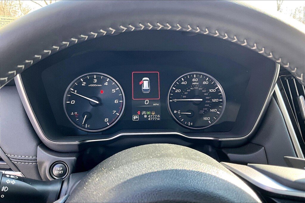 Certified 2025 Subaru Outback Touring XT w/ Tech Package 2 image 8