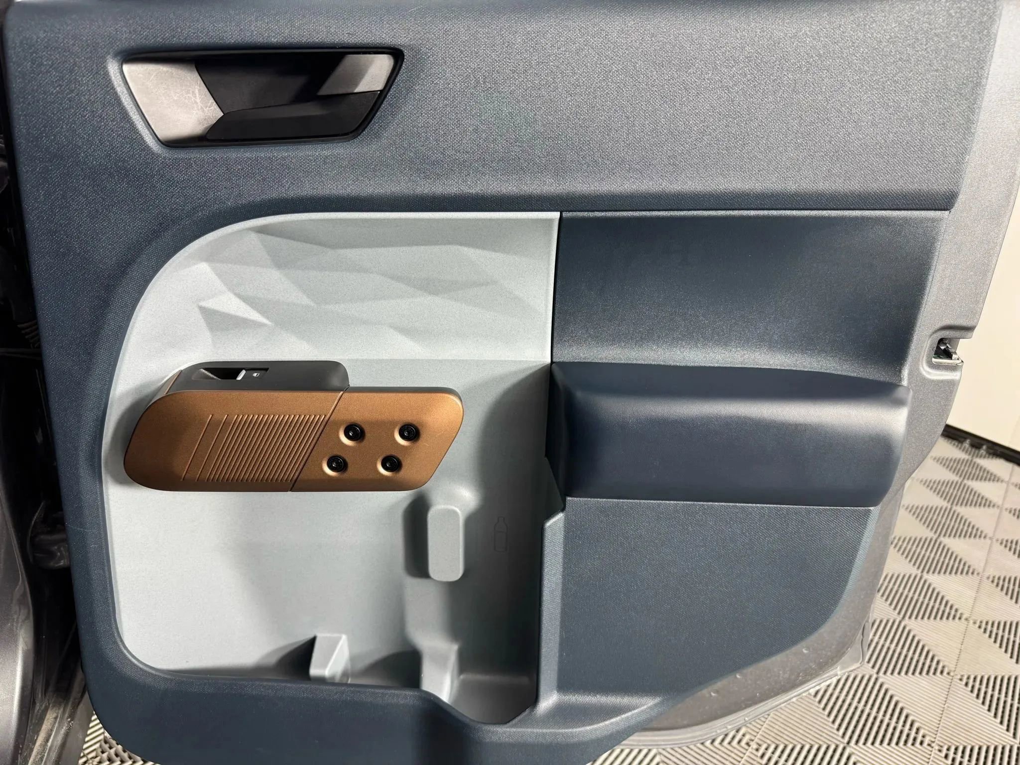 Used 2022 Ford Maverick Lariat image 40