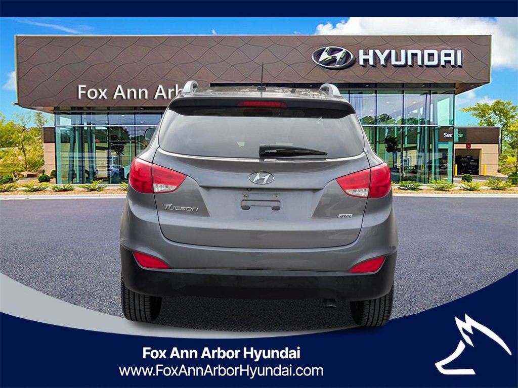 Used 2015 Hyundai Tucson SE image 4