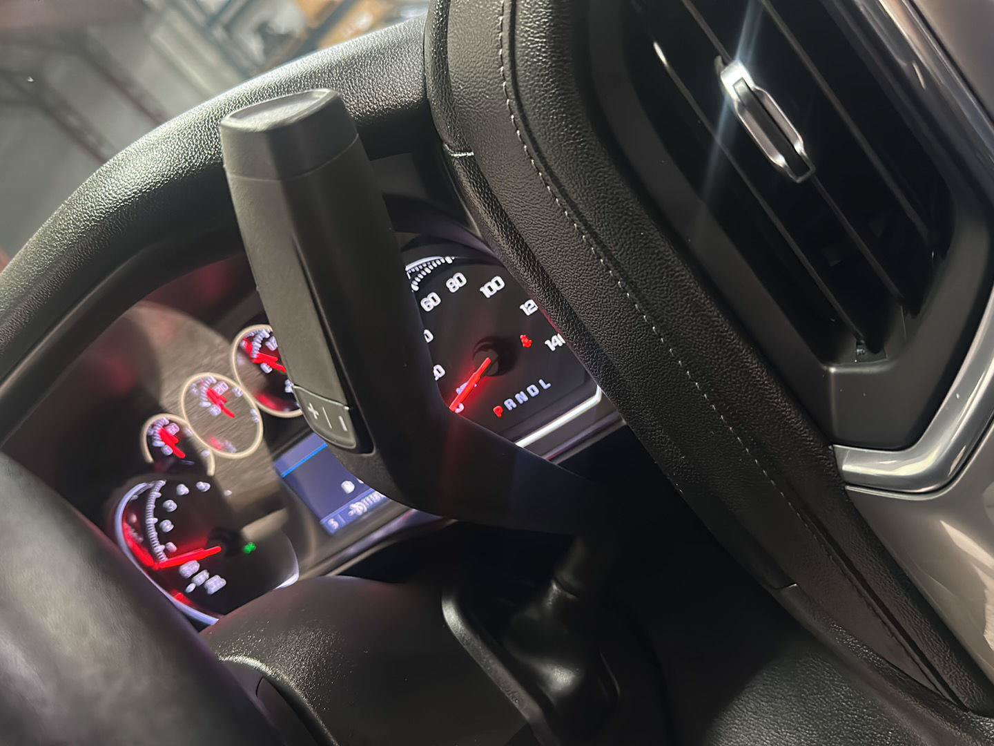 Used 2020 Chevrolet Silverado 1500 LT w/ All-Star Edition AWD/4WD image 26