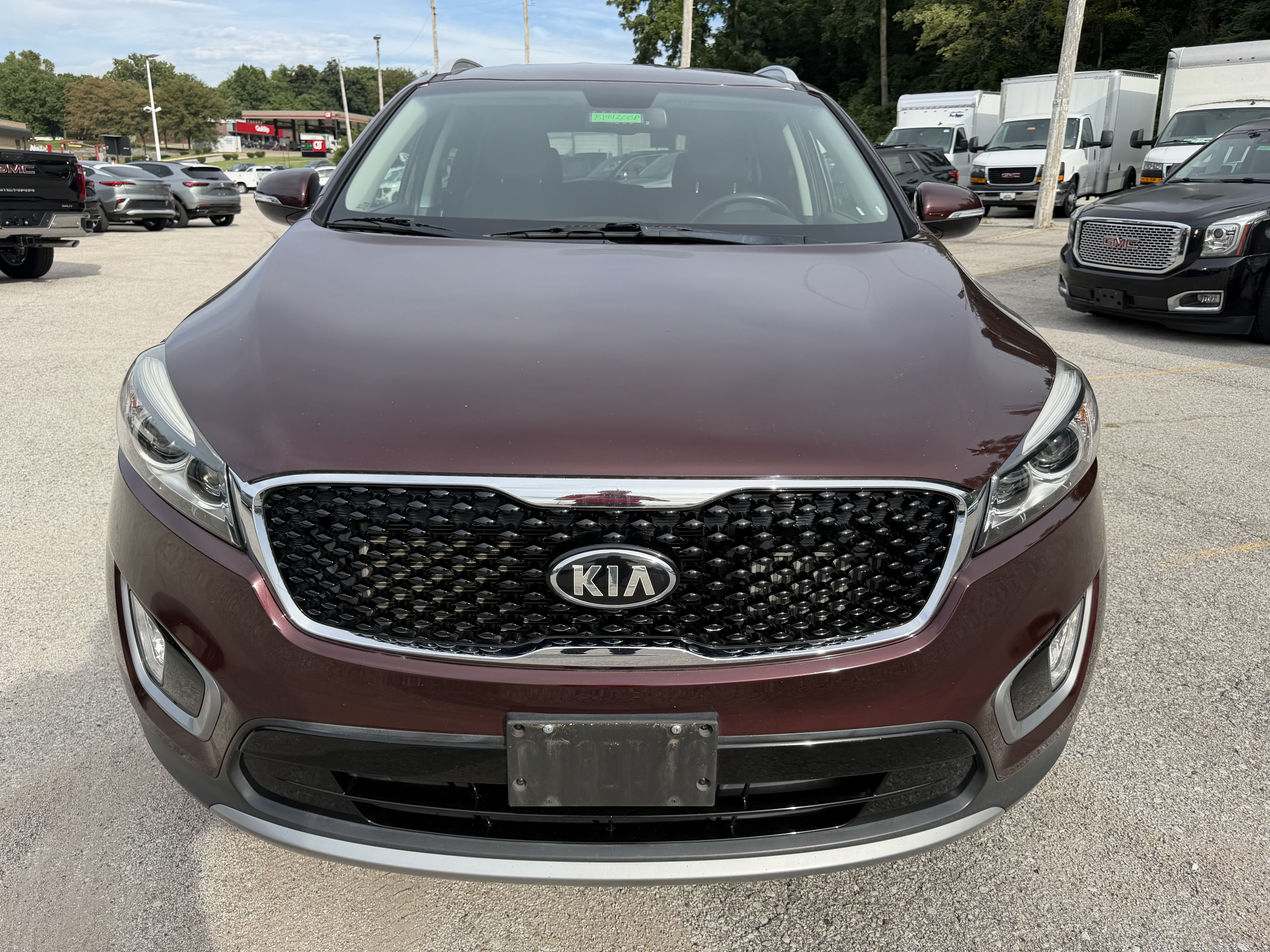 Used 2017 Kia Sorento EX FWD image 2