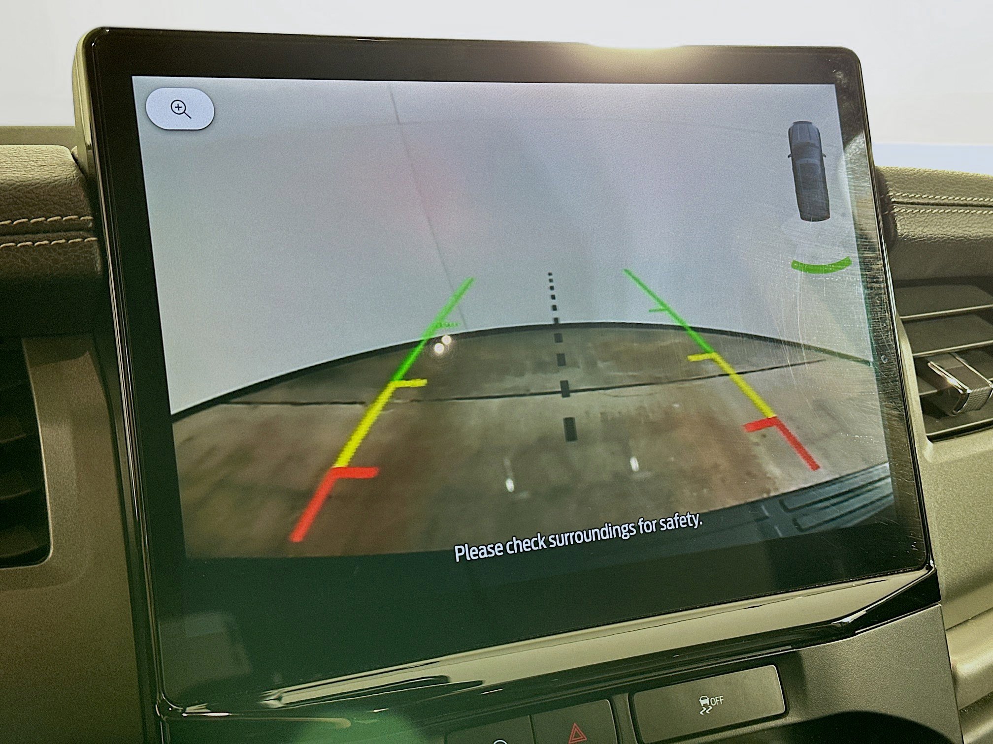 Used 2024 Ford Expedition XLT image 23