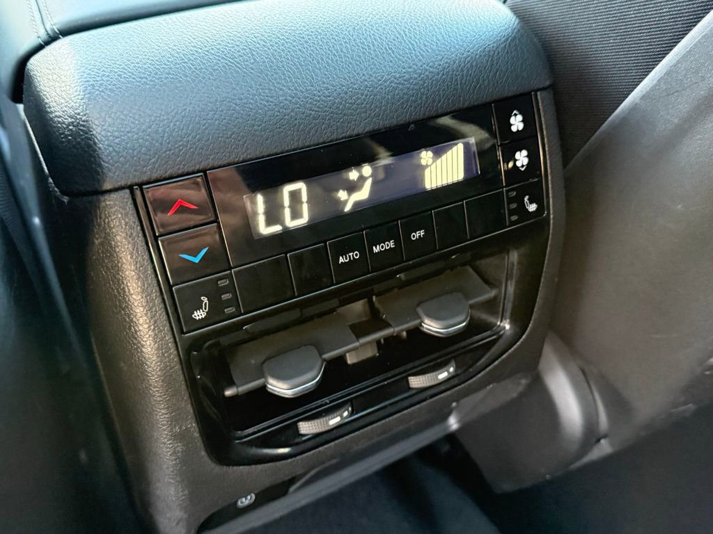 Used 2024 Jeep Grand Cherokee L Overland w/ Trailer Tow Package image 29