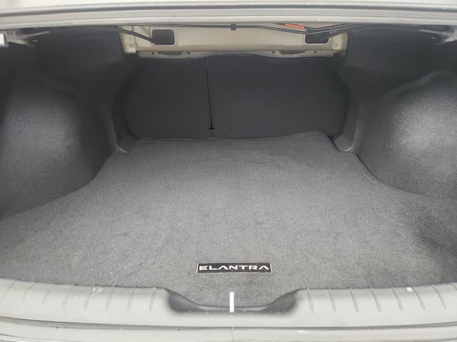 Used 2025 Hyundai Elantra SEL FWD image 25
