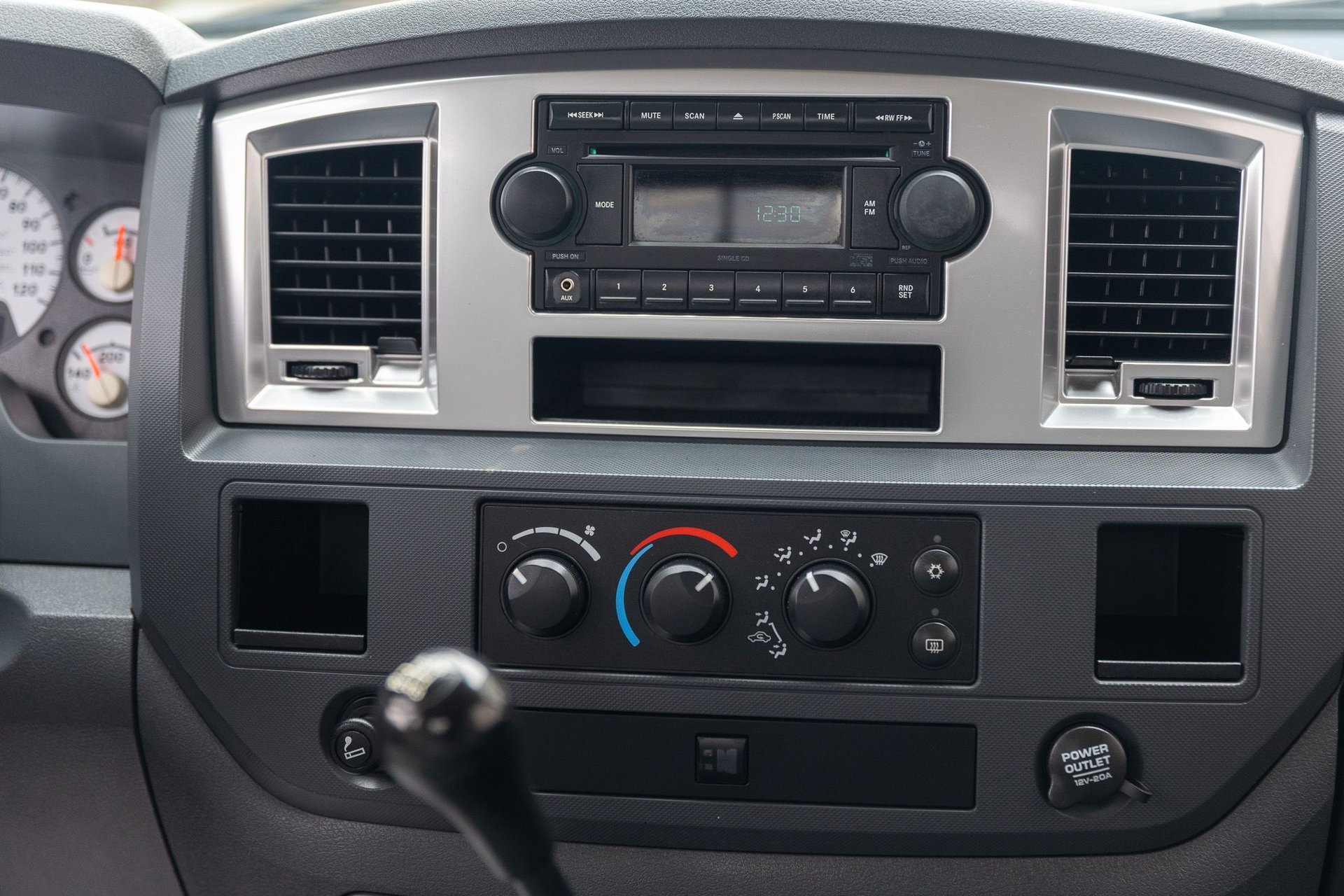 Used 2007 Dodge Ram 3500 Truck SLT image 40