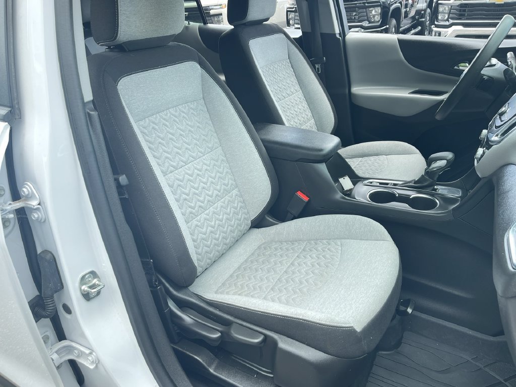Used 2024 Chevrolet Equinox LS w/ LS Convenience Package FWD image 27