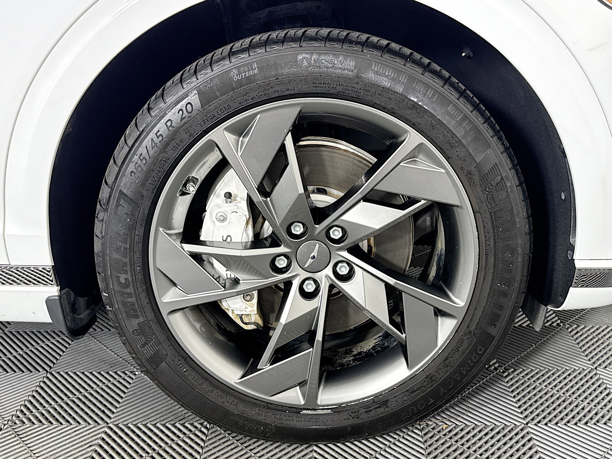 Used 2024 Genesis Electrified GV70 Advanced w/ Prestige Package image 31