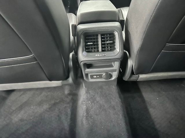 Certified 2022 Volkswagen Tiguan SE w/ Panoramic Sunroof Package image 10