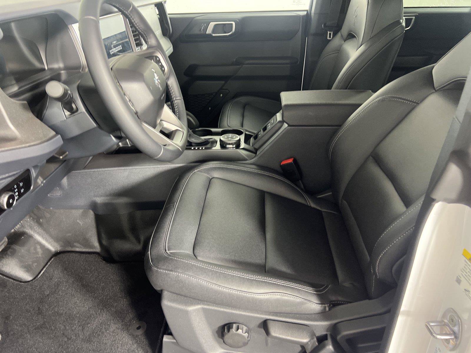 New 2026 Ford Bronco Big Bend w/ Black Diamond Package AWD/4WD image 8