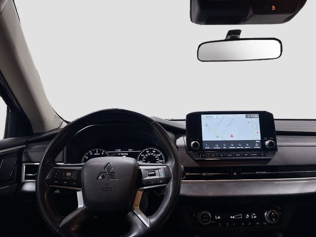 Used 2022 Mitsubishi Outlander SE AWD/4WD image 23