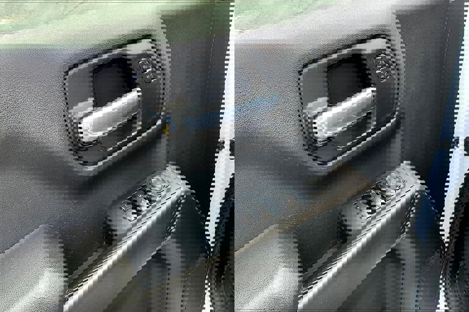 Used 2021 Chevrolet Silverado 1500 Custom Trail Boss image 19