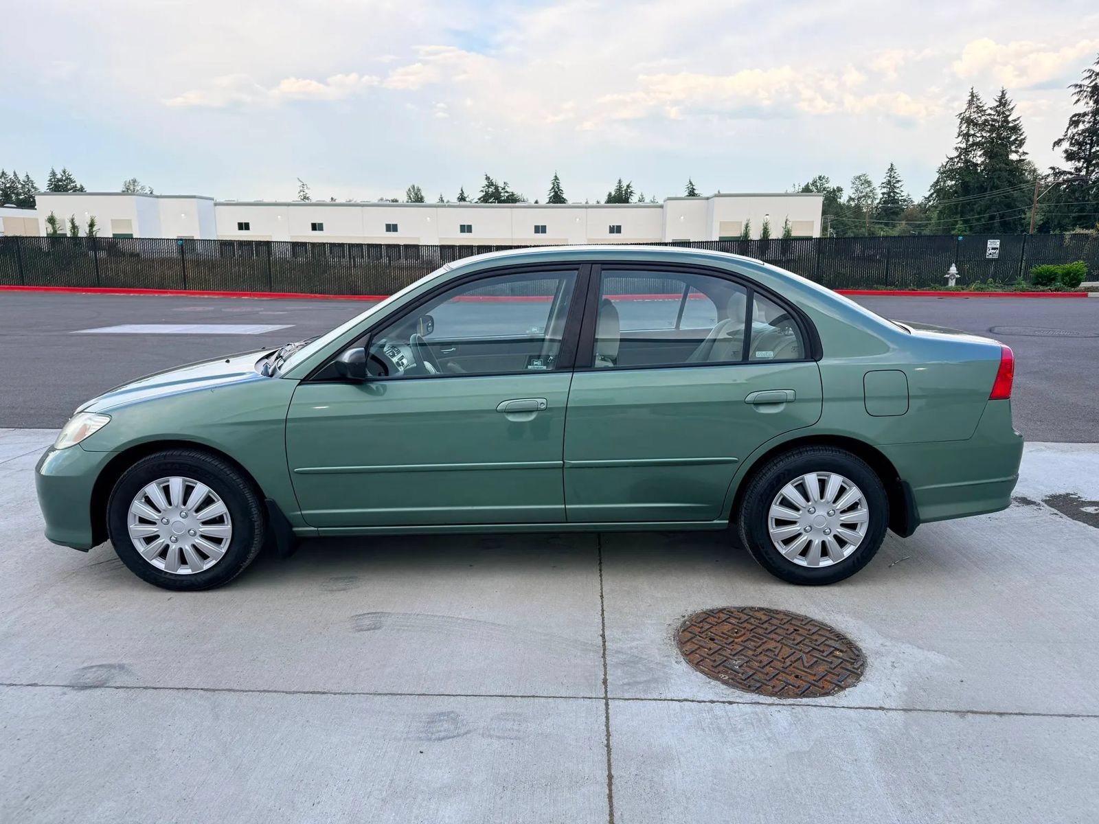 Used 2004 Honda Civic LX image 2