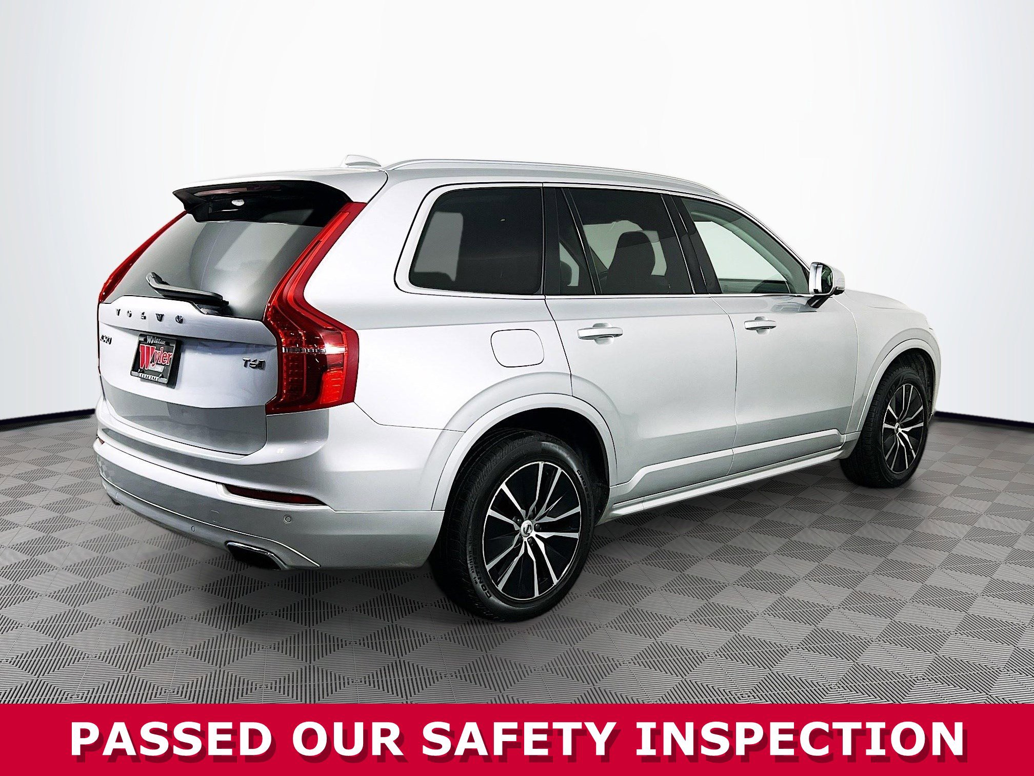 Used 2020 Volvo XC90 T6 Momentum image 31