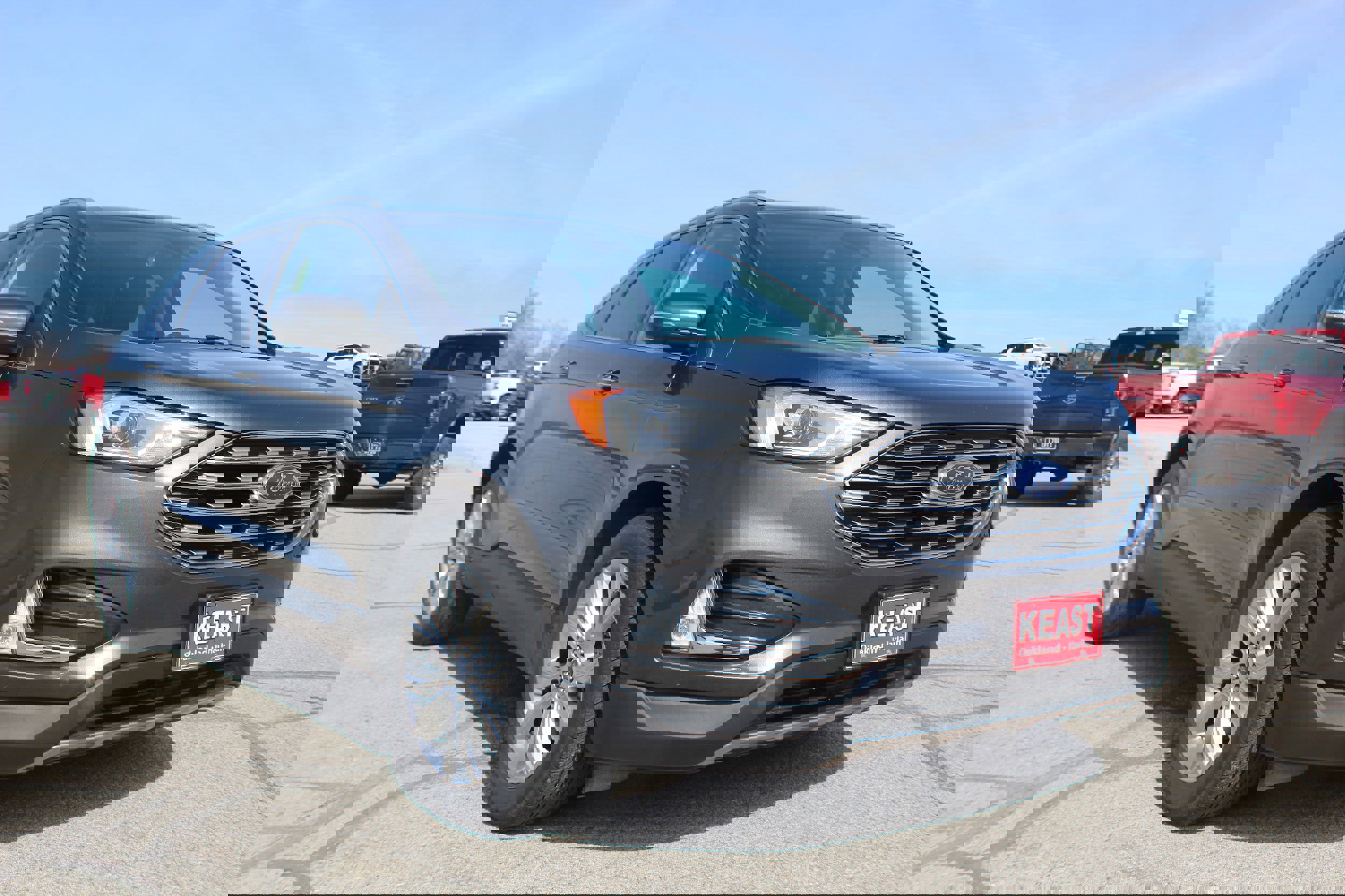 Used 2019 Ford Edge Titanium w/ Cold Weather Package image 5