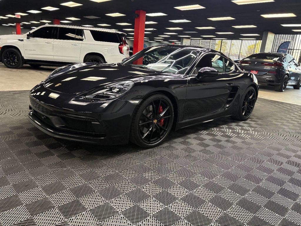 Used 2018 Porsche 718 Cayman GTS image 8