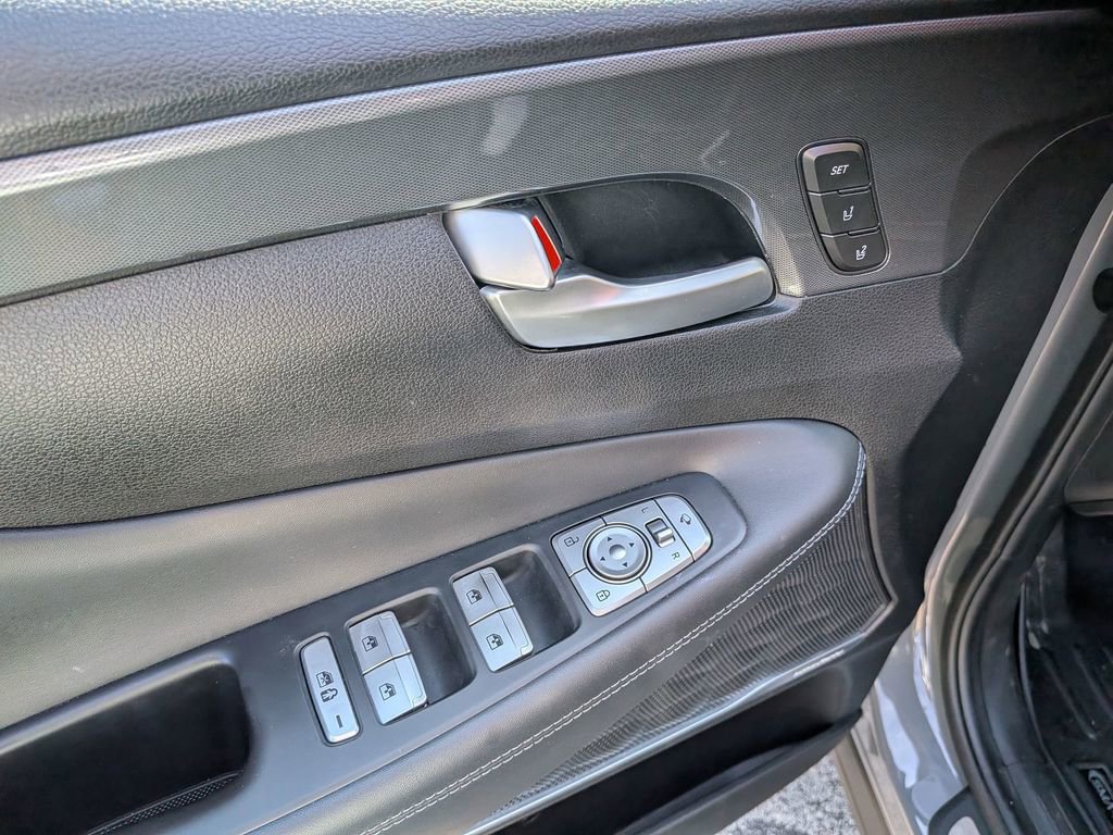 Used 2022 Hyundai Santa Fe Calligraphy image 11