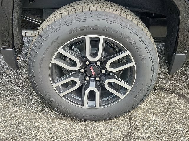 New 2026 GMC Sierra 1500 AT4 w/ Technology Package AWD/4WD image 5