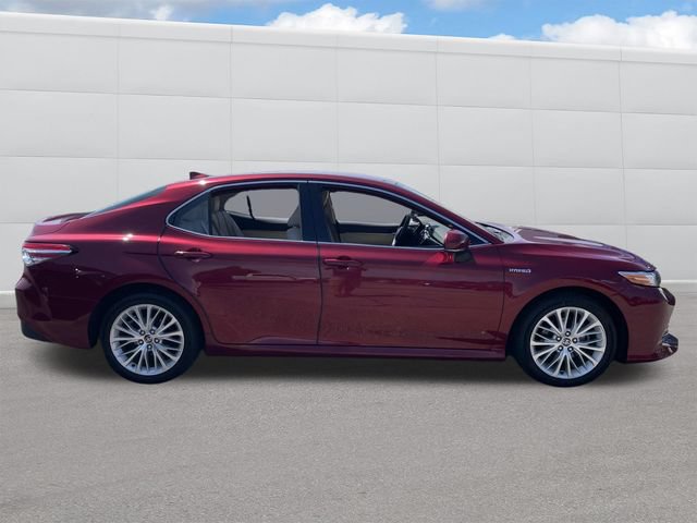 Used 2020 Toyota Camry XLE FWD image 8