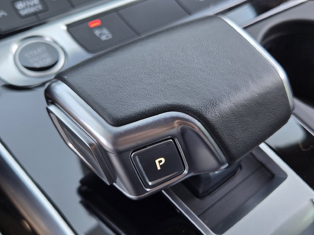 Certified 2024 Audi Q8 Premium Plus AWD/4WD image 25