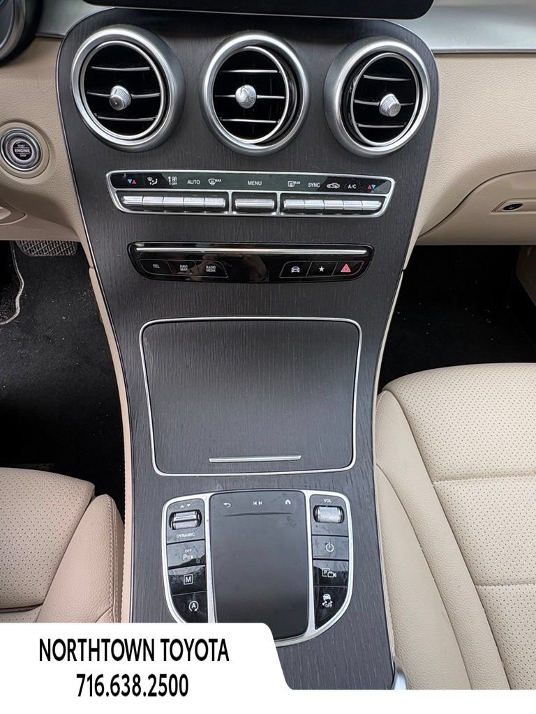 Used 2021 Mercedes-Benz GLC 300 4MATIC image 22
