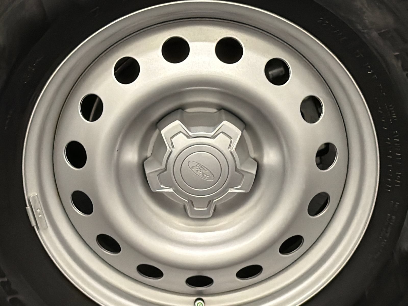 Used 2022 Ford Maverick XL FWD image 5