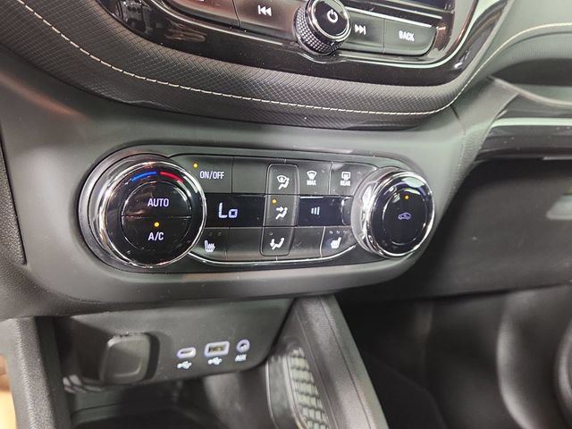 Used 2021 Chevrolet TrailBlazer ACTIV w/ Sun and Liftgate Package AWD/4WD image 22