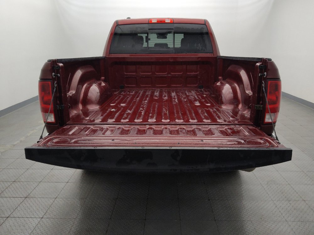 Used 2020 RAM 1500 Classic SLT RWD image 29