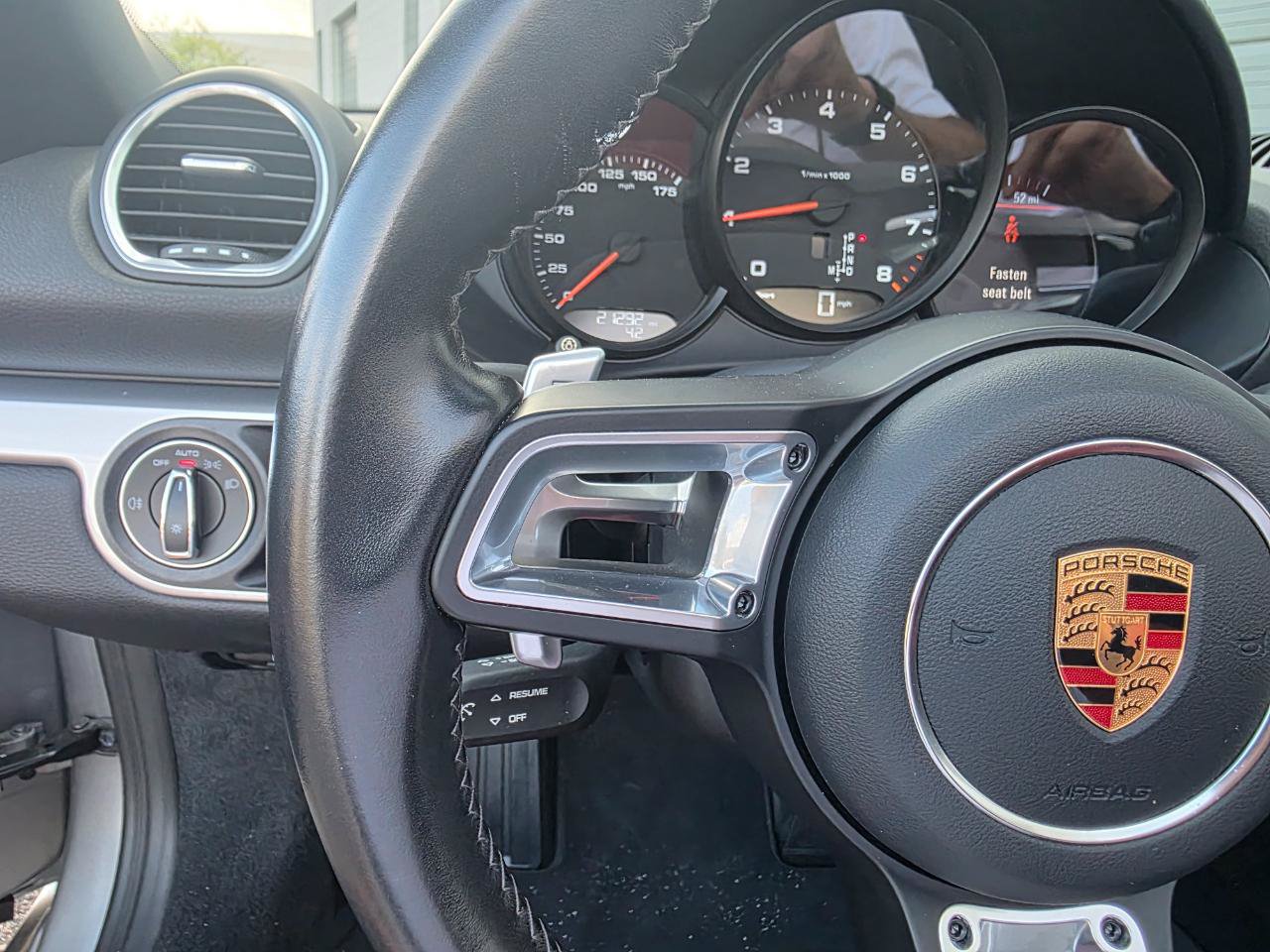 Used 2019 Porsche 718 Boxster RWD image 34