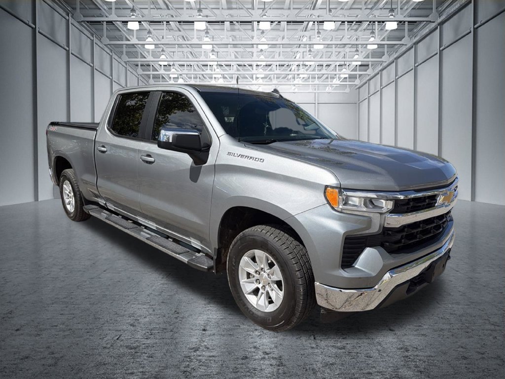 Certified 2023 Chevrolet Silverado 1500 LT w/ Convenience Package II AWD/4WD image 3