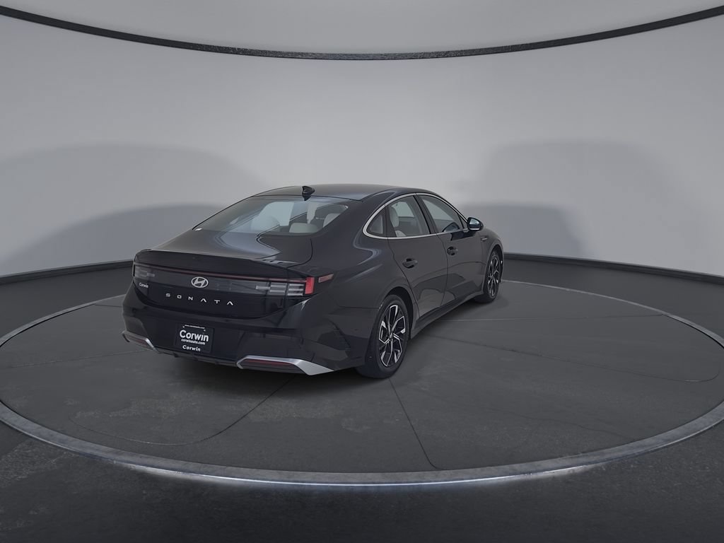 Used 2025 Hyundai Sonata SEL FWD image 15