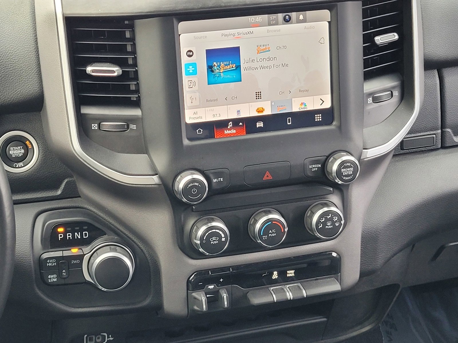 Used 2024 RAM 2500 Big Horn w/ Bed Utility Group image 15