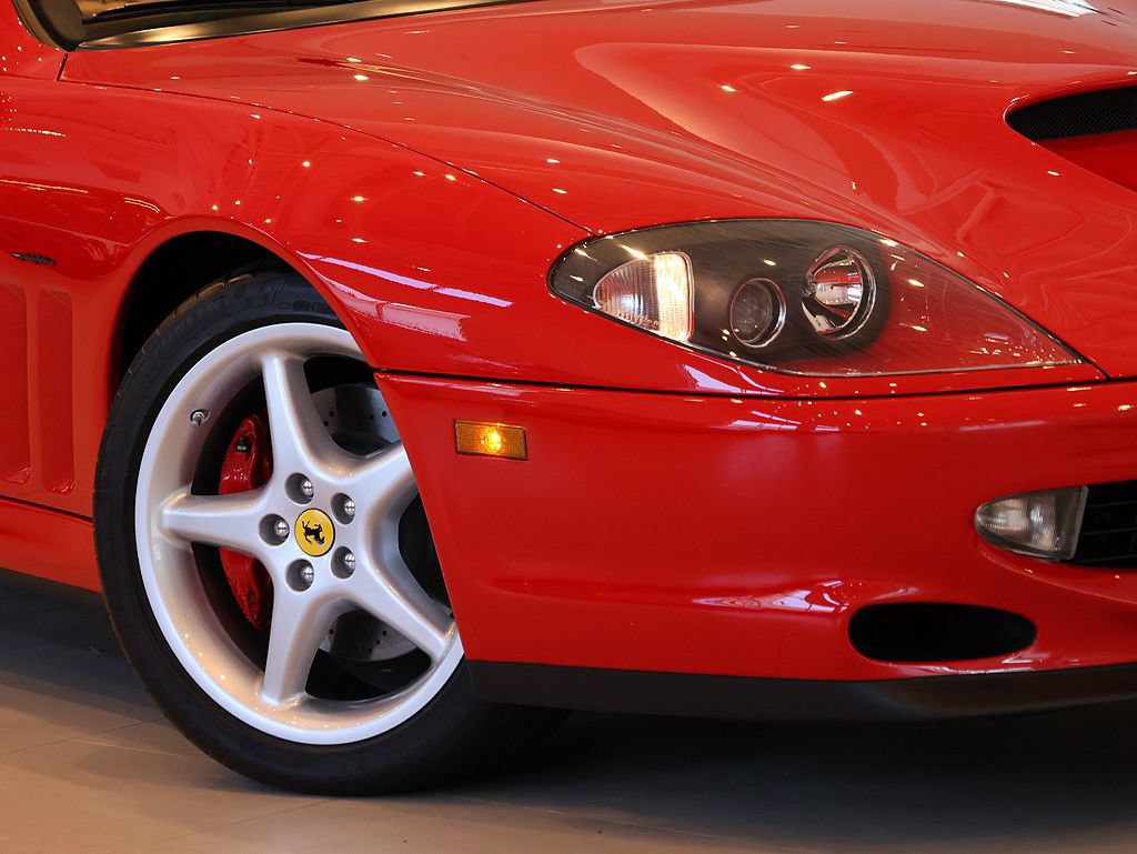 Used 2001 Ferrari 550 Maranello Coupe RWD image 28