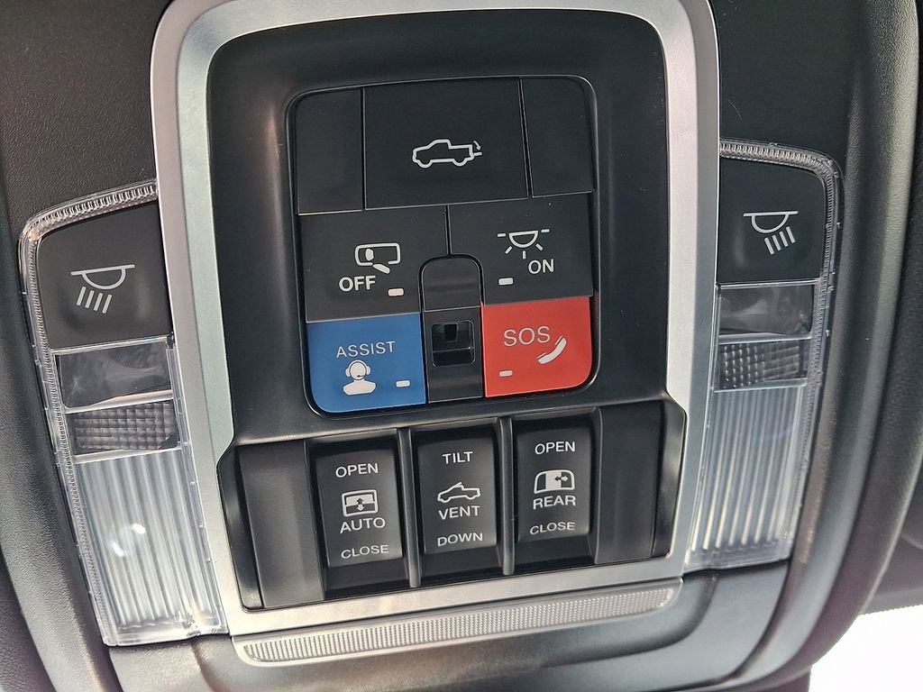 Used 2024 RAM 3500 Limited image 33