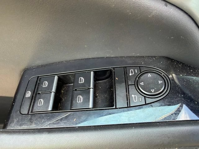 Used 2021 MAZDA MAZDA3 s FWD image 18