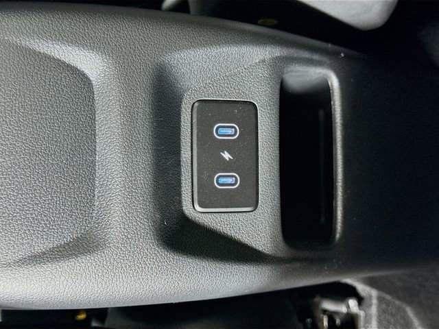 New 2025 Hyundai Venue SEL image 18