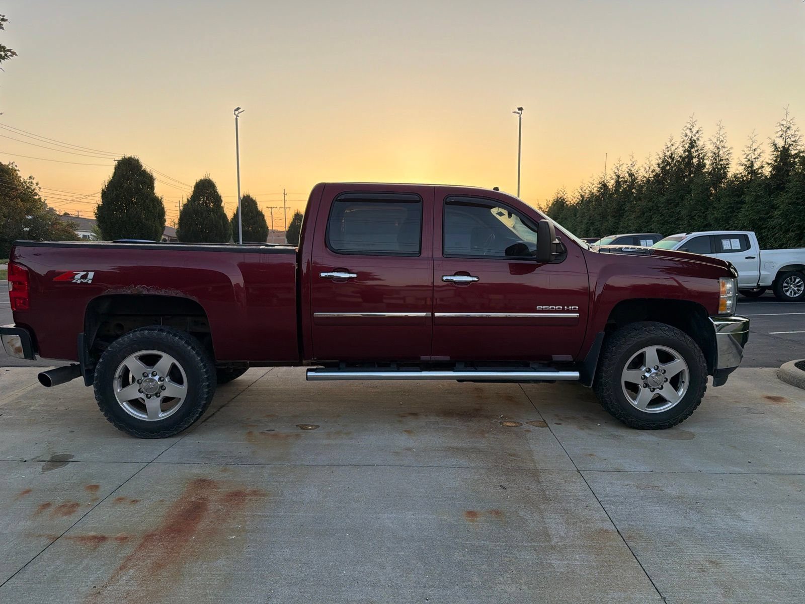 Used 2014 Chevrolet Silverado 2500 LT w/ Custom Sport Truck Package AWD/4WD image 8