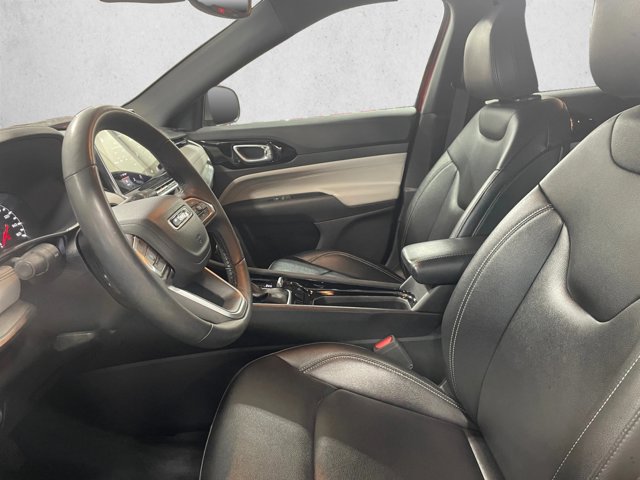 Used 2025 Jeep Compass Limited AWD/4WD image 16