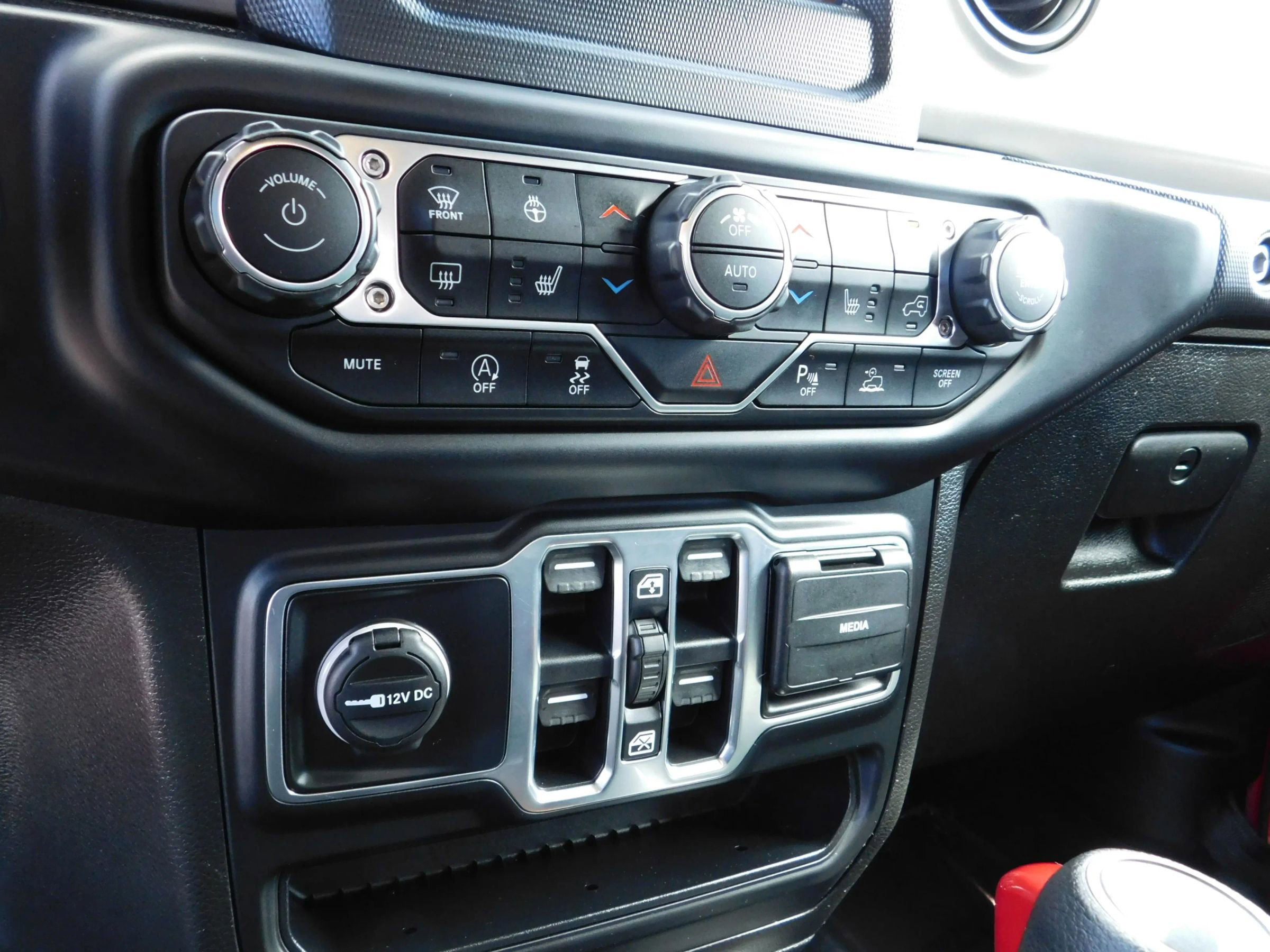 Used 2020 Jeep Gladiator Sport w/ Quick Order Package 24S AWD/4WD image 22