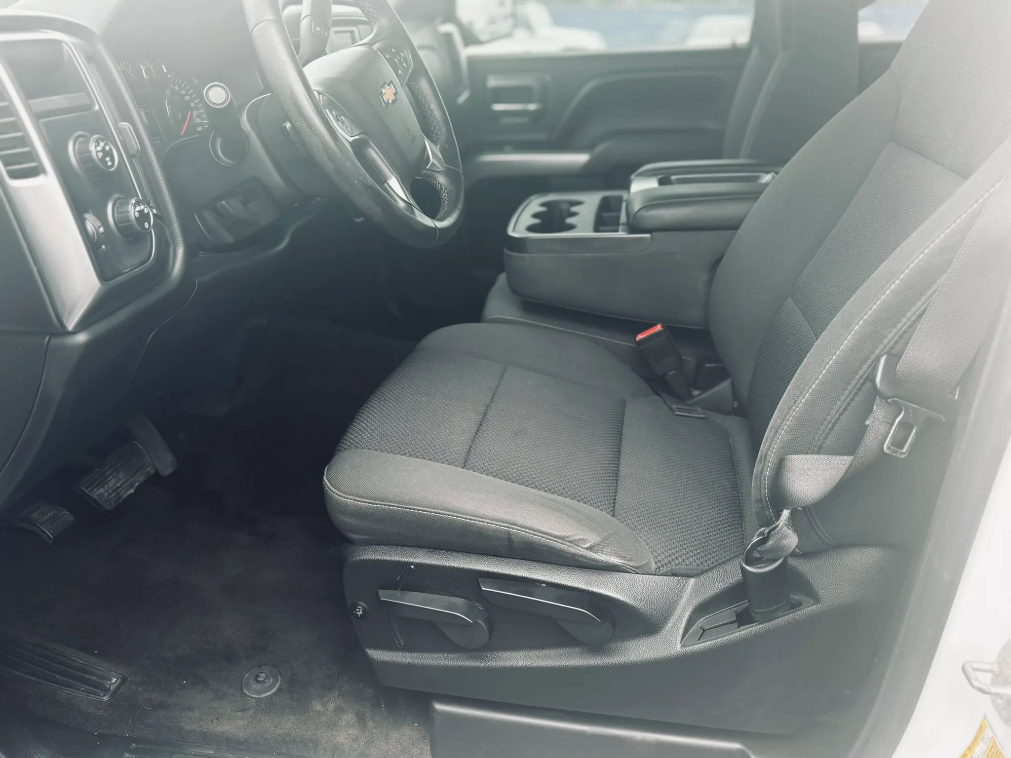 Used 2015 Chevrolet Silverado 1500 LT AWD/4WD image 5