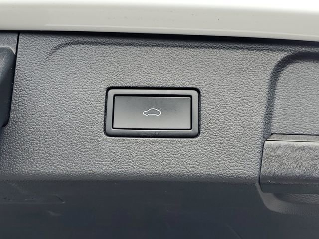 Used 2024 Volkswagen Atlas SE image 7