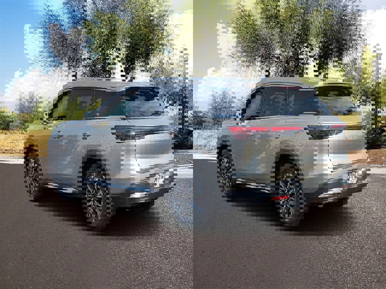 Certified 2026 INFINITI QX60 Luxe w/ Cargo Package image 3