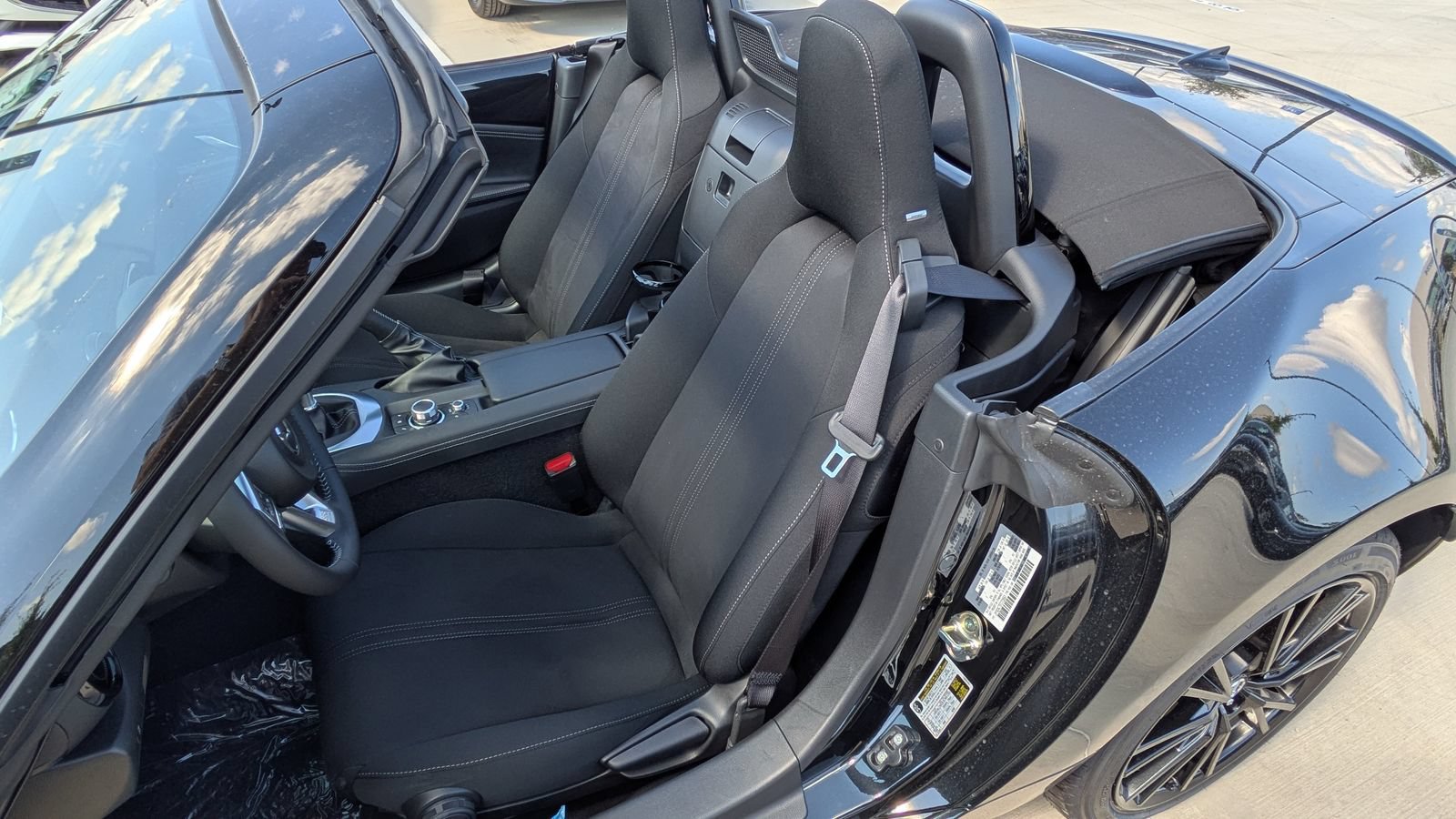 New 2026 MAZDA MX-5 Miata Club w/ Interior Package RWD image 26