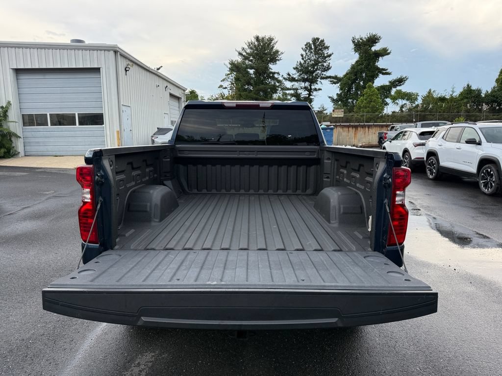 Used 2022 Chevrolet Silverado 1500 LT AWD/4WD image 24