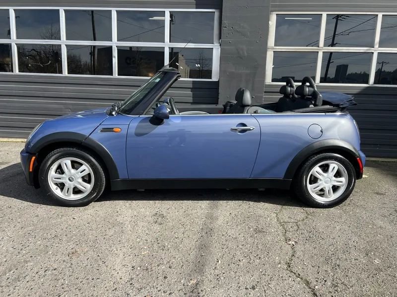 Used 2005 MINI Cooper Convertible image 2