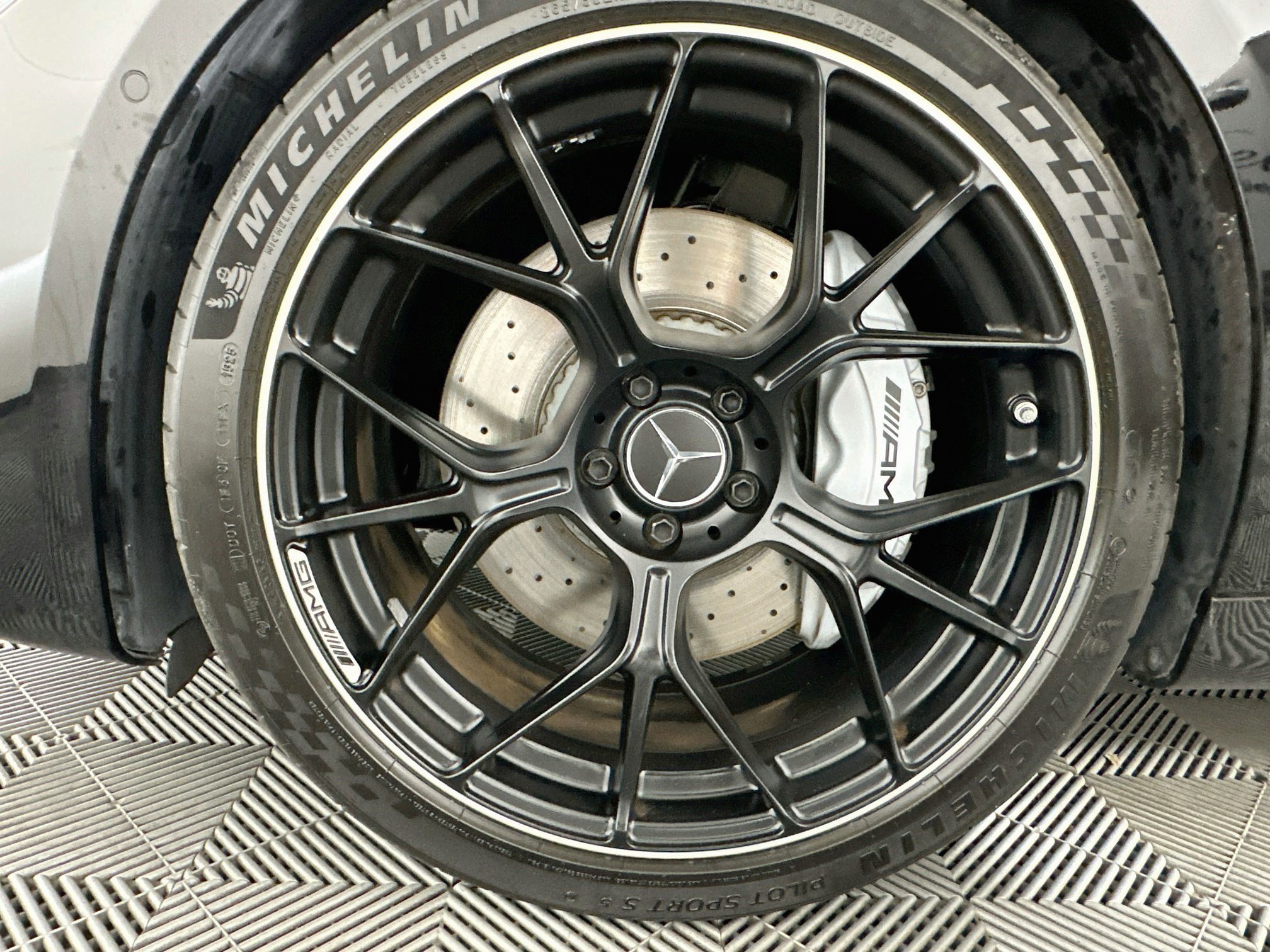 Used 2025 Mercedes-Benz CLE 53 AMG 4MATIC Coupe image 32