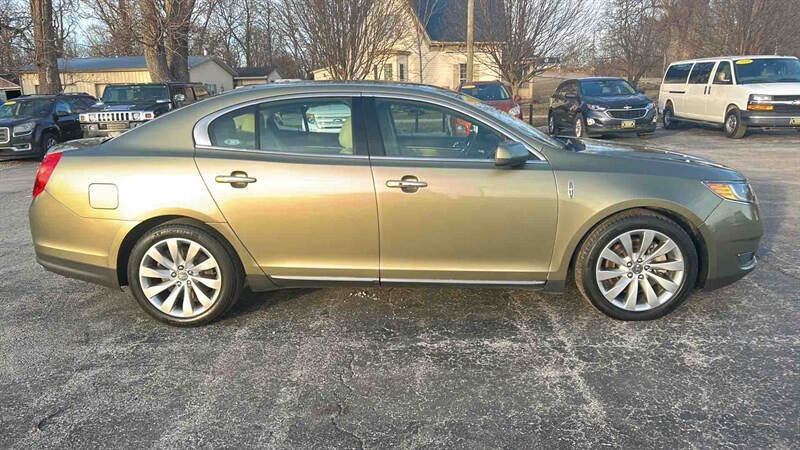 Used 2013 Lincoln MKS Base 4dr Sedan image 1