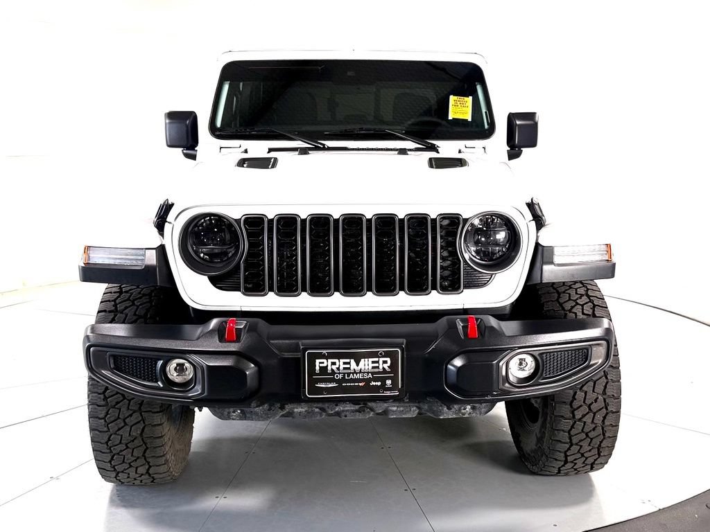 Used 2025 Jeep Gladiator Rubicon w/ Convenience Group AWD/4WD image 10